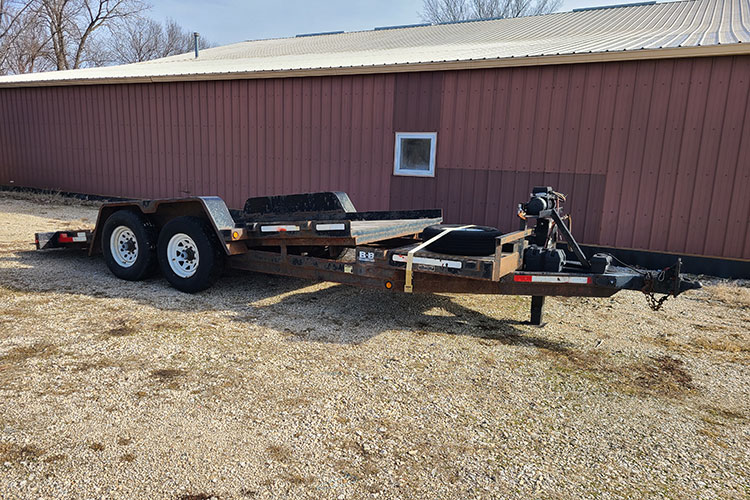 2006 B&B Tilt Bed Trailer